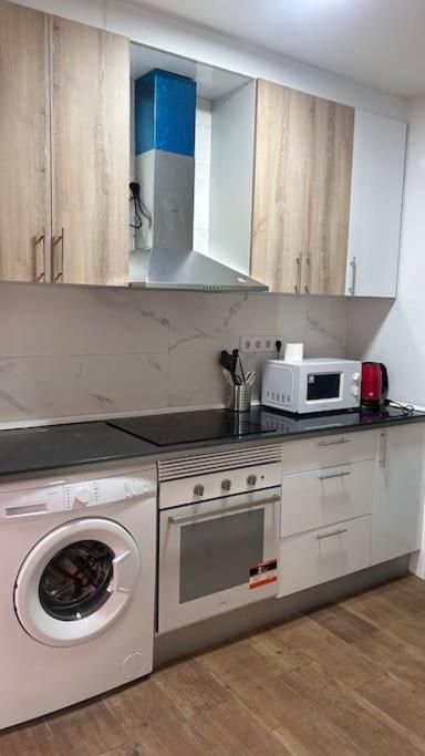 Apartament Meta Habitat Ramon Lujan A Madryt Zewnętrze zdjęcie
